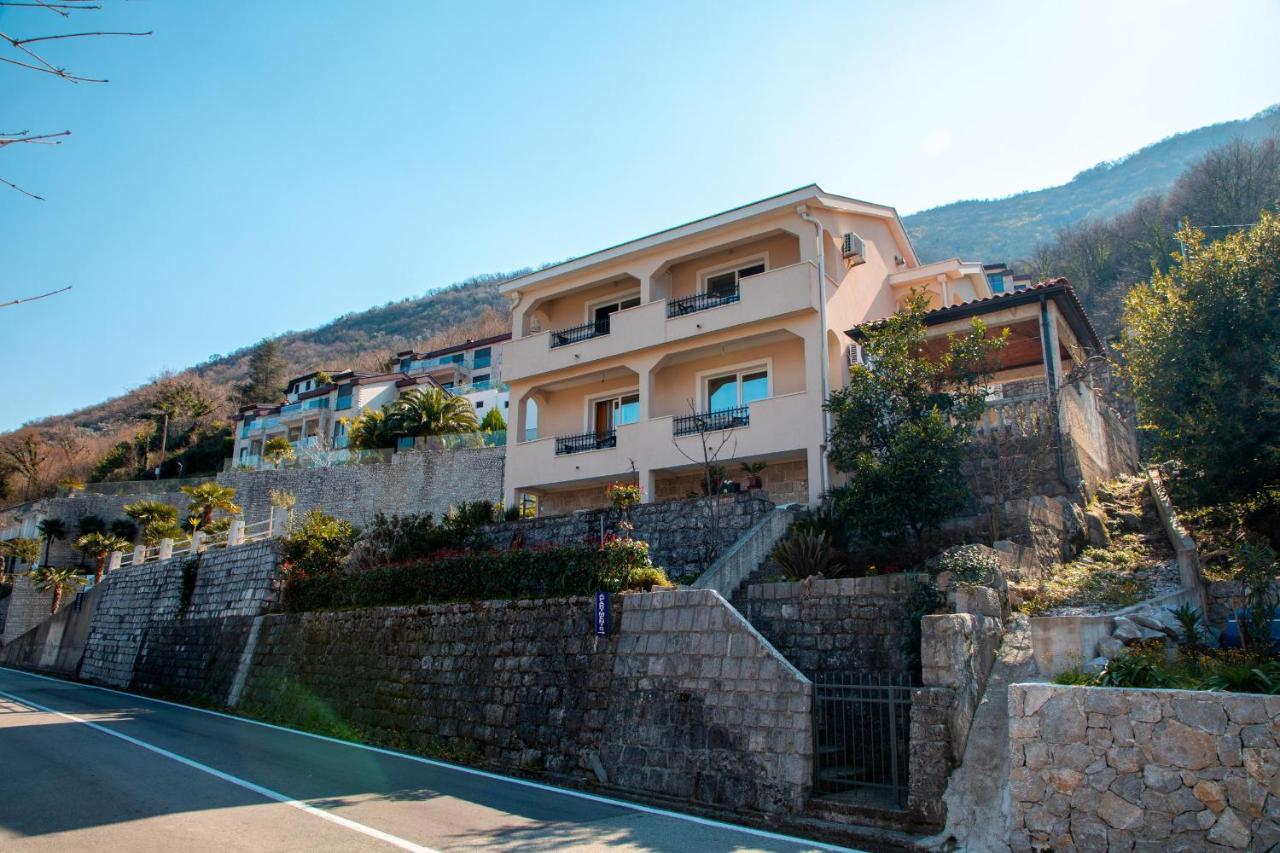 La Castagna Apartments Kotor Extérieur photo