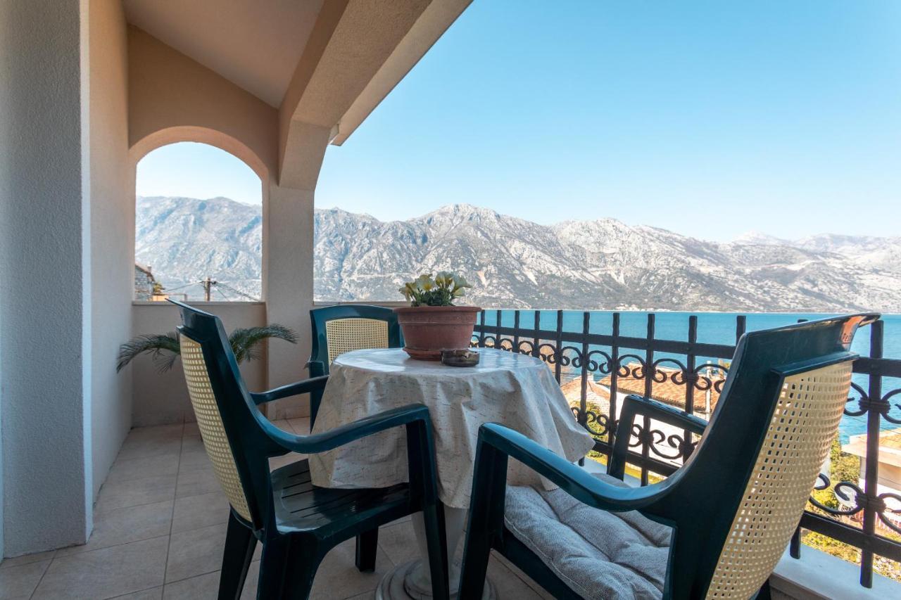 La Castagna Apartments Kotor Extérieur photo